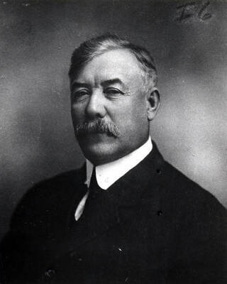 Portrait of William Deary.