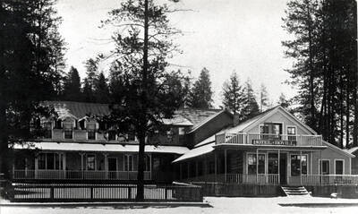 Copied from a postcard post marked 1907.