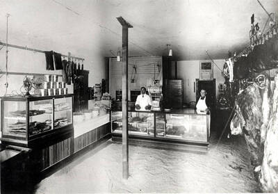 1915. Left to right: Mr. Ergert, Mr. Jockheck.