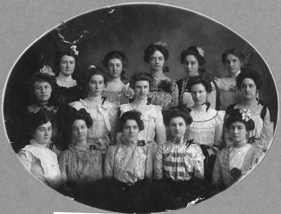 Group photo of Alpha Delta Pi members, which became Gamma Phi Beta sorority in 1910. Pictured: Lucile Mix, Alice Swinerton, Cora Forney, Nellie Parks, Florence Zumhof, Abbie Mix, Mettie Dunbar, Myra Moody, Edna Wahl, Rosa Forney, Mamie Hunter, Lucile Fisher, Christiana Playfair, Kate Davis, Margaret Henderson, Stella Baird, etc.