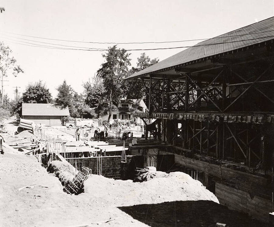 The 1950 addition to the Student Union Building under construction.