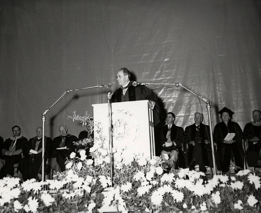 Frank F. Warren delivering a speech at the 1953 Commencement ceremony.