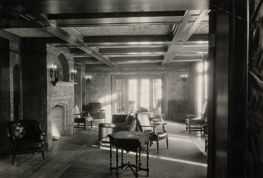 Interior of Alpha Tau Omega house on the northwest corner of Deakin and Idaho Streets, after it was completed.