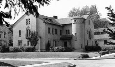 Kappa Alpha Theta house on the southwest corner of University and Deakin Avenues.