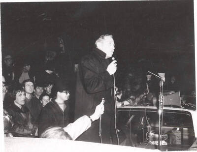 U of I President Ernest W. Hartung talking to the crowd at the Hartung rally.