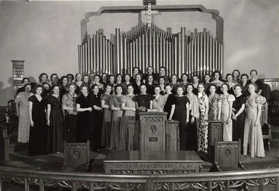 A group photo of members of Kappa Phi, a Methodist organization for women students at the University of Idaho.