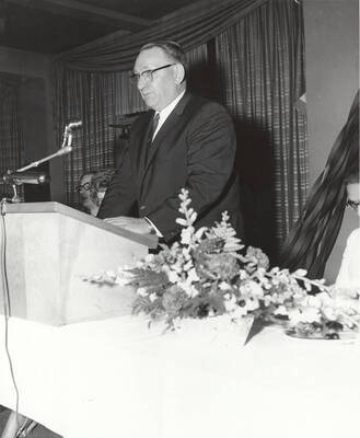 State representative George Crookham issues the principal speech at the 37th National Convention of Intercollegiate Knights, a national honorary service organization.