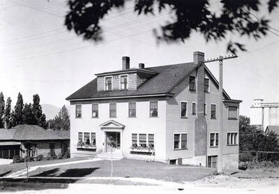 Delta Gamma house on the northeast corner of Idaho and Elm Streets.