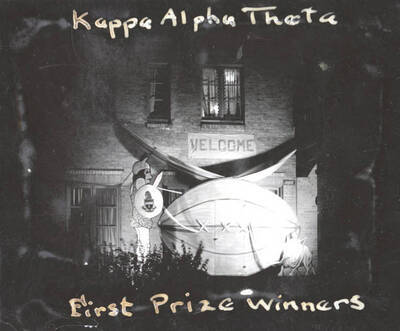 Kappa Alpha Theta's house decorations for Homecoming