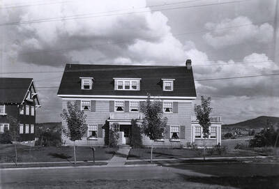 Gamma Phi Beta house at 1038 Blake Avenue.