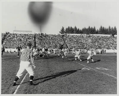 An Idaho receiver jumps for a reception.