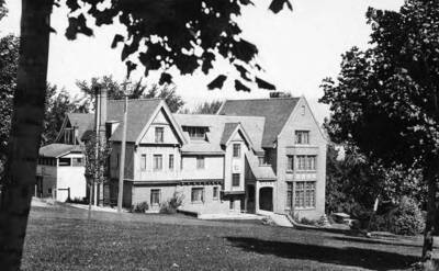 Phi Gamma Delta house on the northwest corner of University Avenue and Elm Street.