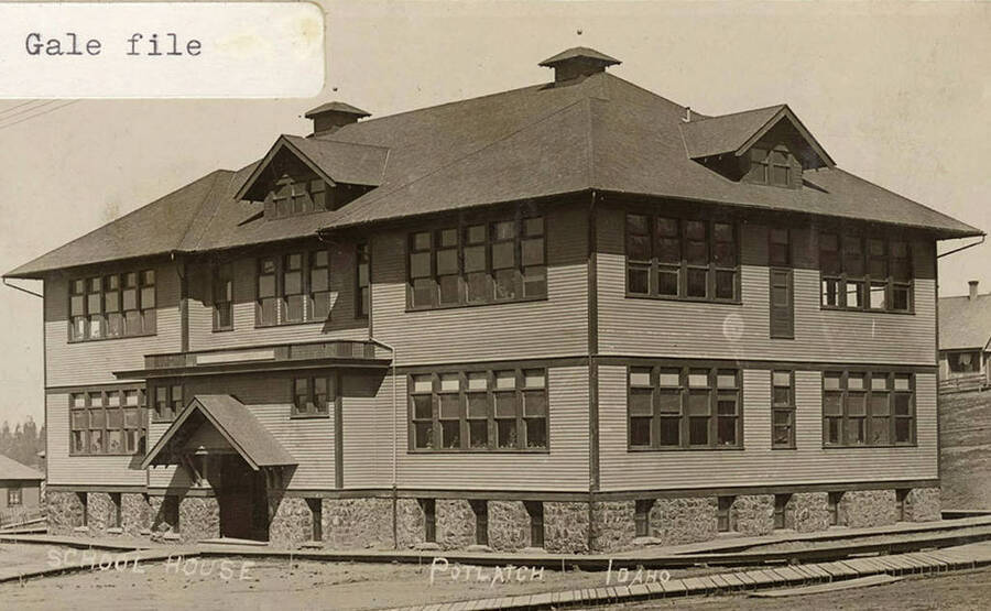 A photograph of the school house in Potlatch, Idaho.