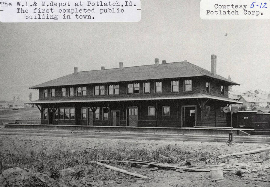 A photograph of the first completed public building in Potlatch; the W.I. & M. Depot.