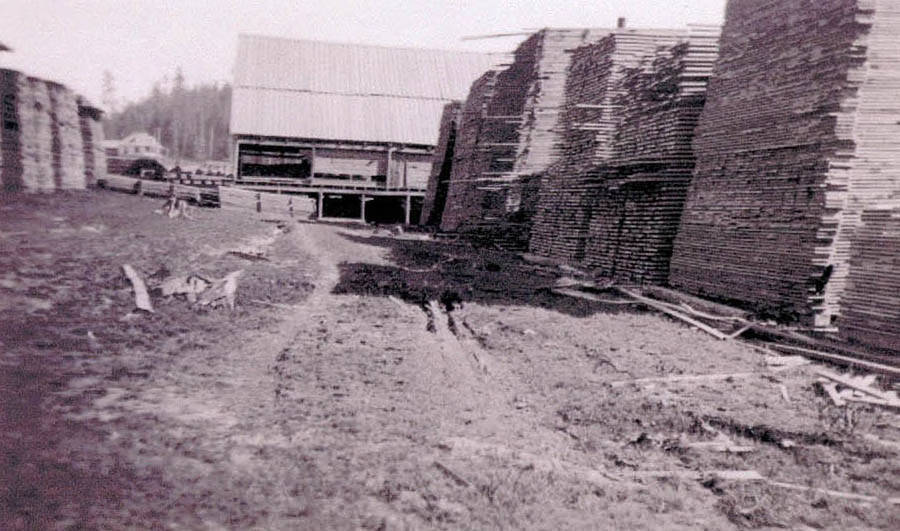 Guy Parnell sawmill on what is Dale Slagle Place today.
