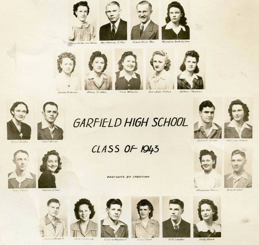 All seniors in class of 1945, including Max Davis and Dorothy Anderson, who ended up marrying