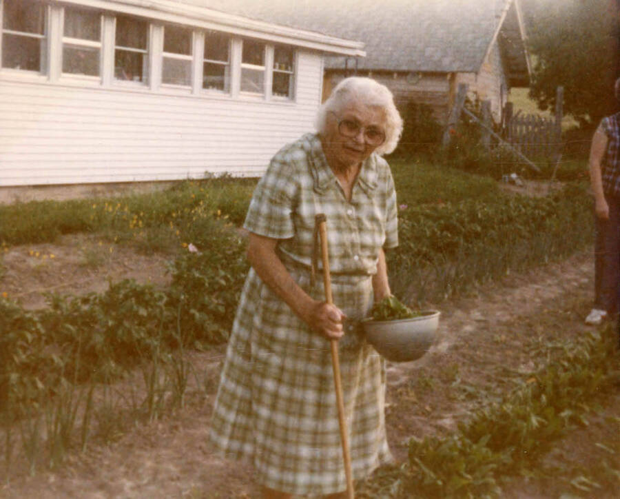 Ida Mithaldia Soncarty in her garden. The last picture of her in her garden taken by her granddaughter Trudy Soncarty.