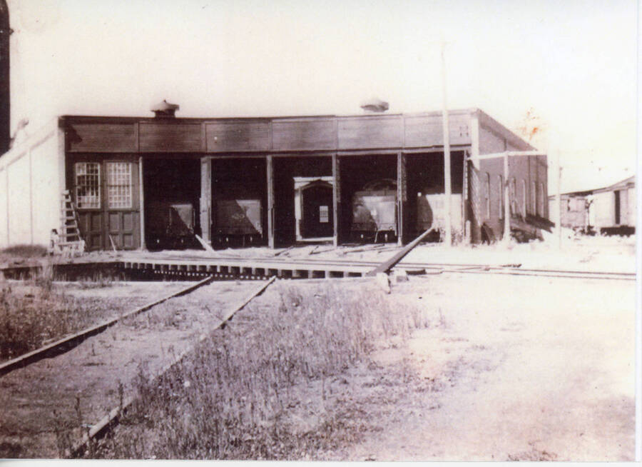 Photograph of the round house for the WI&M Railway at the Potlatch mill.