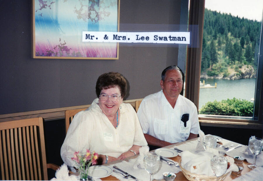 Photograph of Mildred and Lee Swatman.