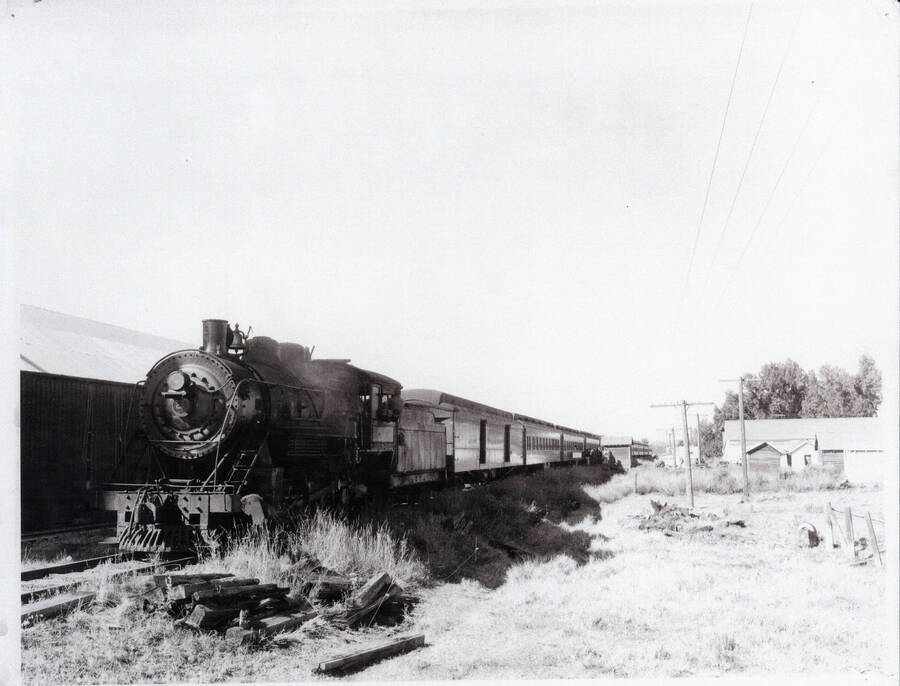 Photograph of WI&M Railway 50th Anniversary train stopped in Princeton.