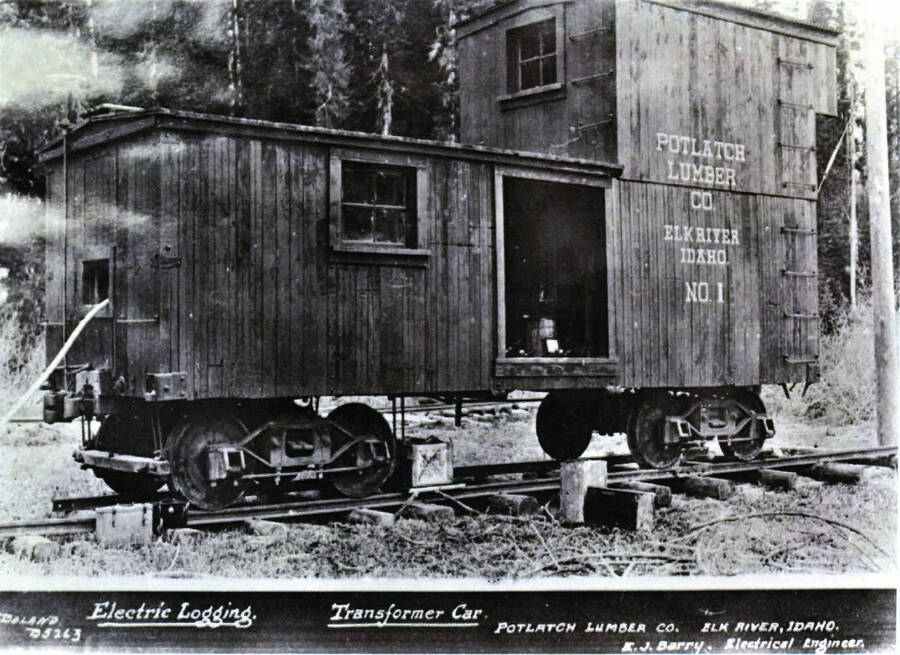 Photograph of the transformer car on the WI&M Railway.