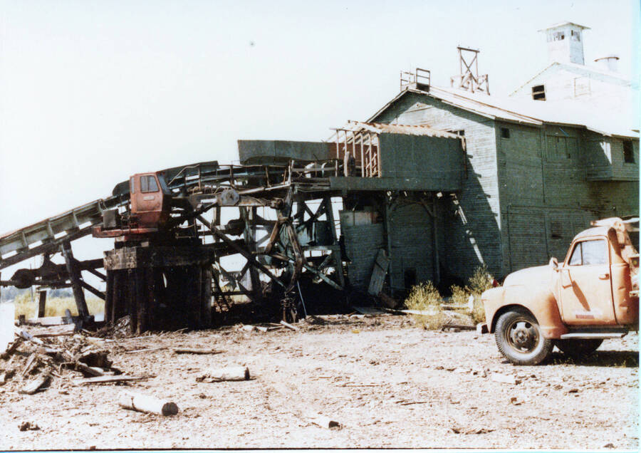 Photograph of the demolition of the Potlatch mill.