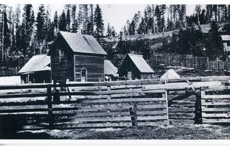 Photograph of the Strong Homestead.