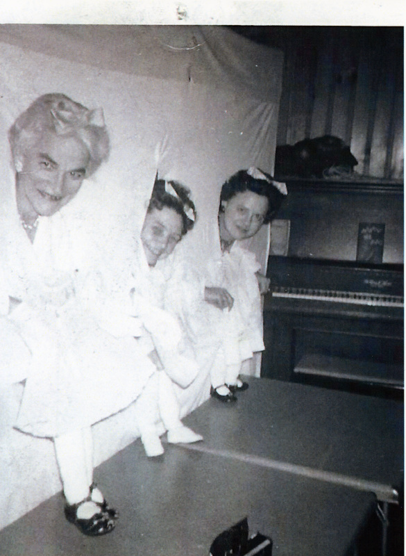 Photograph of Mountain Home Grange: Wilma Hancock, Helen Stanger, Eileen Curtis.