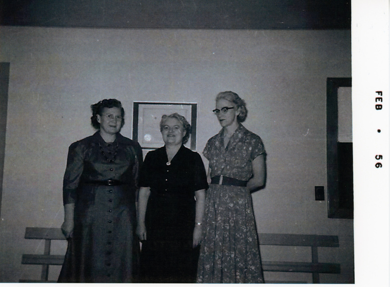 Photograph of Mountain Home Grange with Alice Swatman, Jo Largent, and Wilma Hancock.