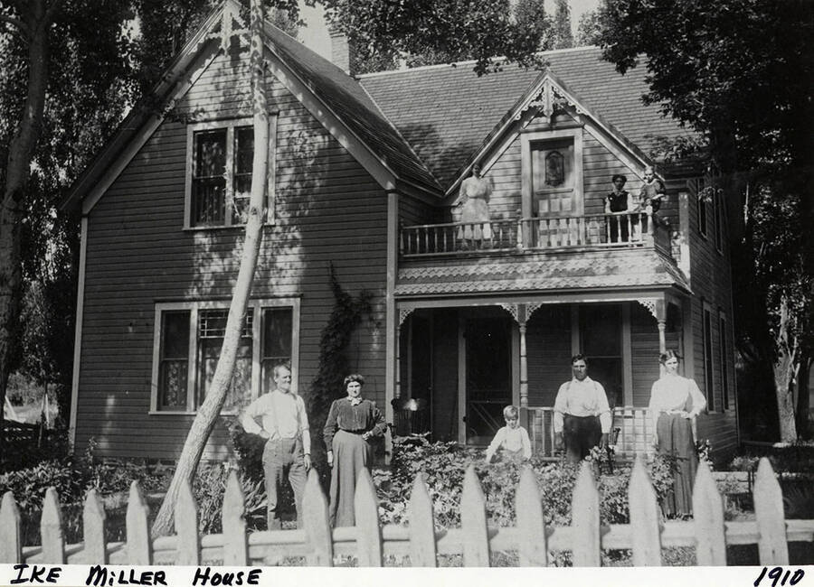 Ike Miller and his family outside the Ike Miller House.  Photograph taken in 1910.