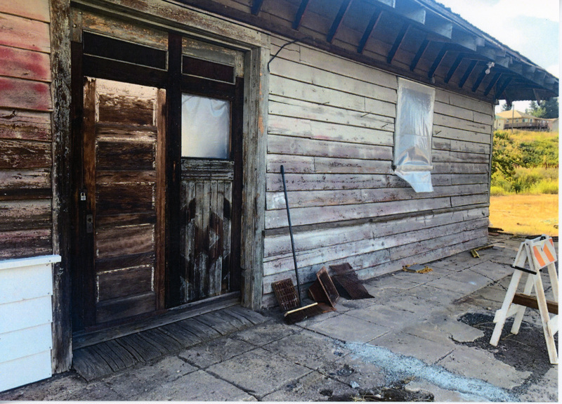 Photograph of the condition of the siding on the WI&M Depot Annex.