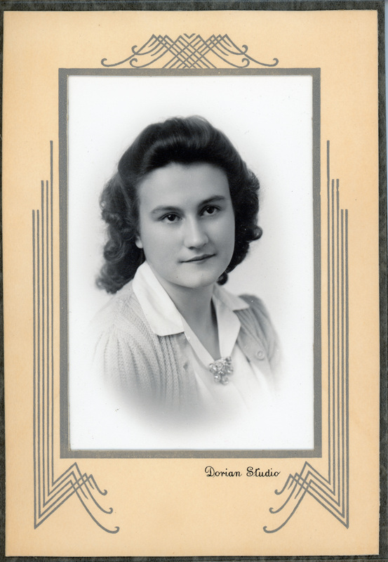 Portrait of Ruth Ringer Nirk.