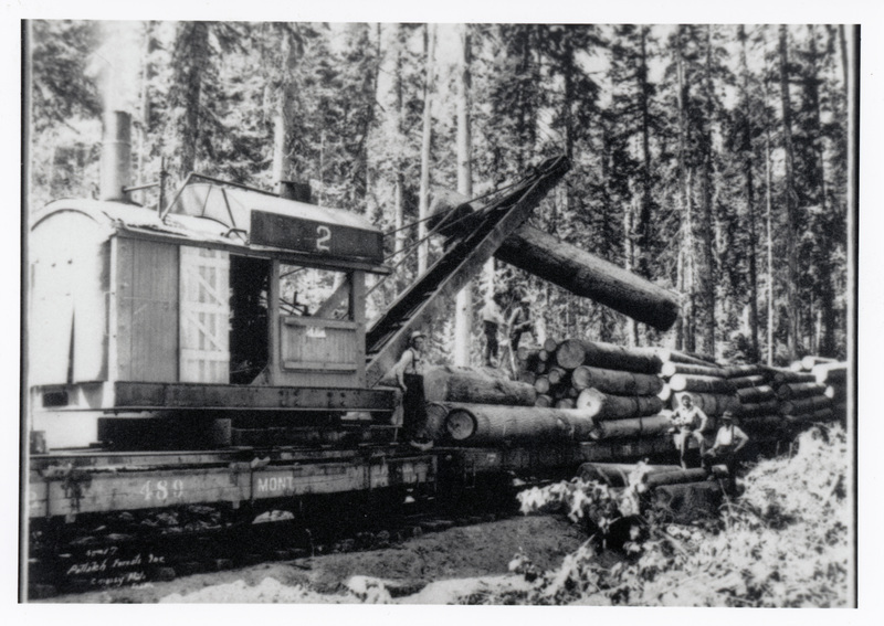 Photograph of Marion loader #2 loading logs at Camp A on the Elk River line.