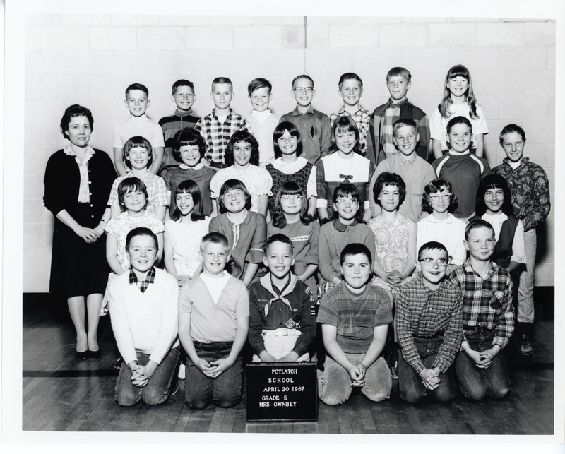 Photograph of the Class of 1967 in the fifth grade.