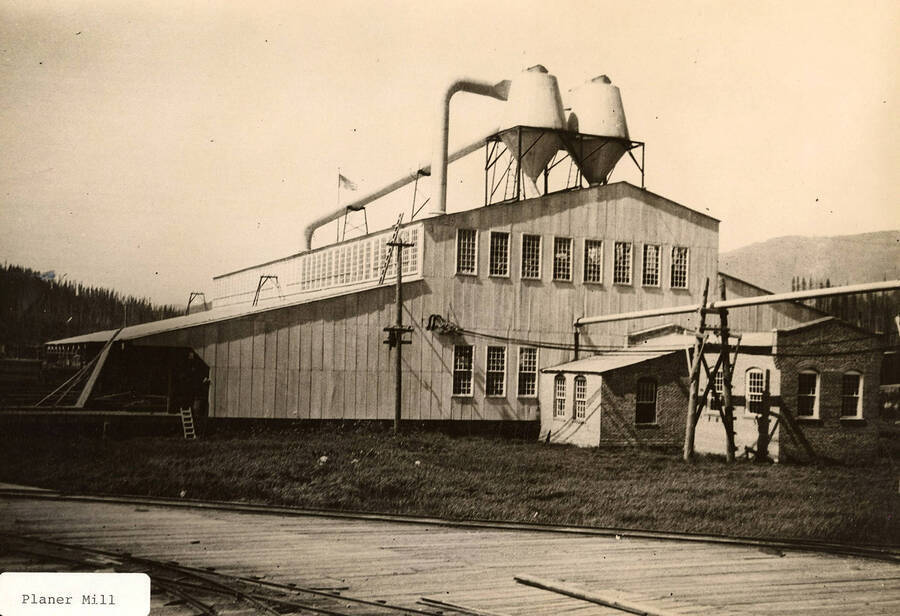 A photograph of the Planer Mill at Elk River.