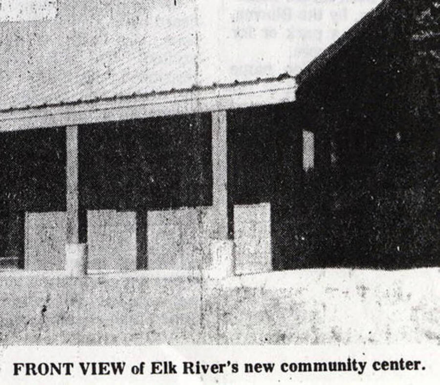 A photograph of the front view of Elk River's community center.