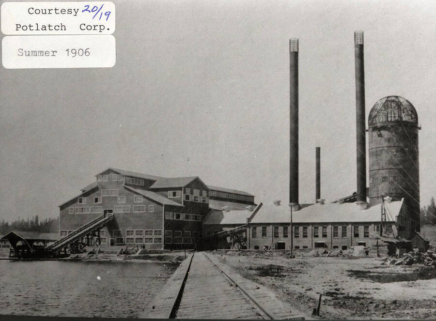A photograph of the sawmill in the Summer of 1906