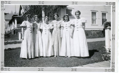 Photograph of the Madrigal Singers at the Union Church.