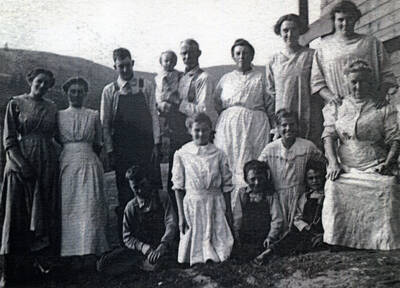 Photograph of the Alexander Wilson family.