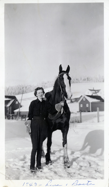 Photograph of Rena Bysegger with her horse "Boots"