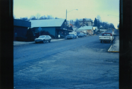 Photograph of cleaning up after the Mt St. Helens explosion.