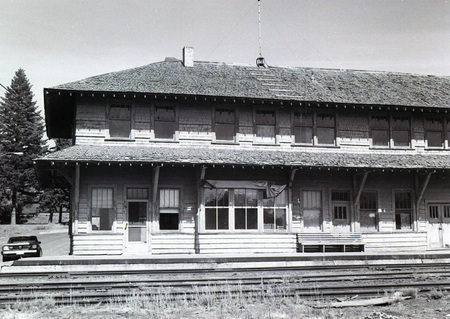 Photograph of the WI&M Potlatch Depot. Ed Austin Photos.