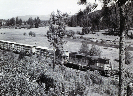 Photograph of the WI&M west of Princeton. Ed Austin Photos.