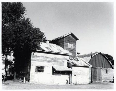 Photograph of the produce shed at the Wi&M Depot in Potlatch. Ed Austin Photos.