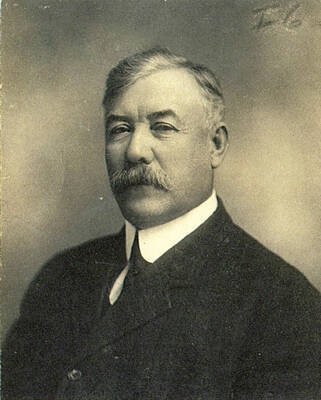 A portrait of an unidentified man.