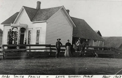 Andy Smith's family at the Waddell Place. Photograph taken around 1907.