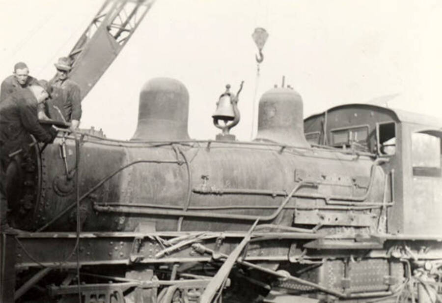 Views of the dismantling of a shay engine.