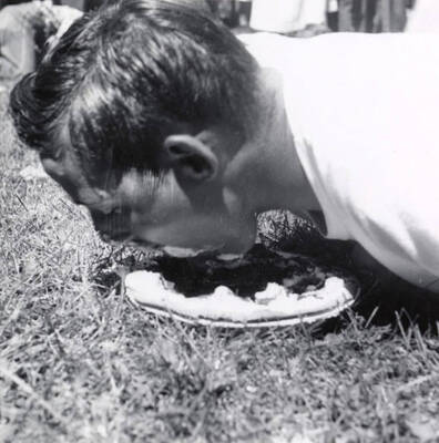 Views of the pie eating contest.