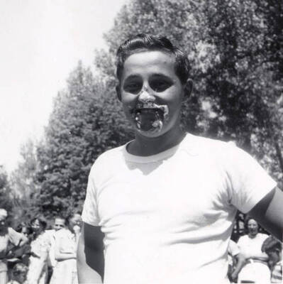 Views of the pie eating contest.