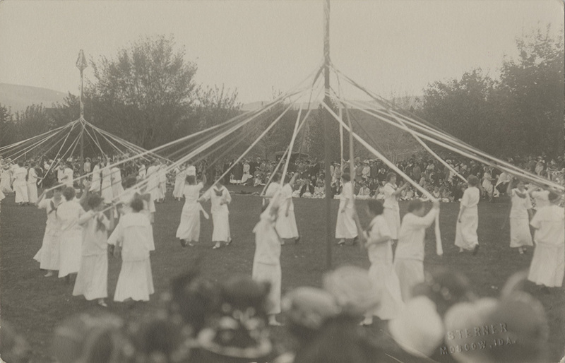 Postcard of a May Pole celebration on the University of Idaho campus in Moscow, Idaho.